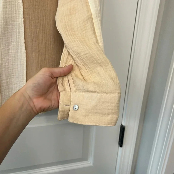 New in boutique gauze top - Picture 2 of 9